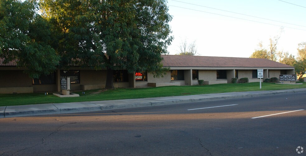 More Photos Of 2131 E Broadway Rd, Tempe Office For Lease