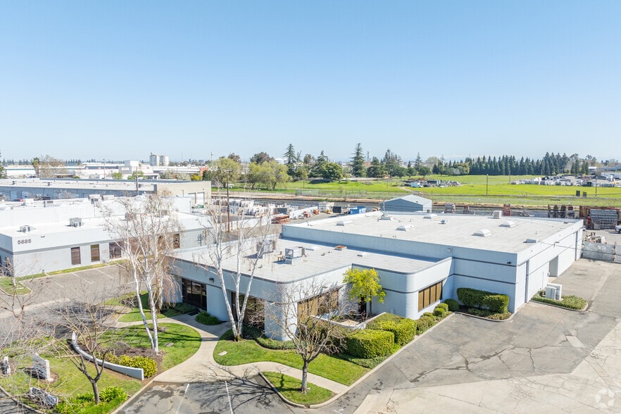 More Photos Of 5675 Power Inn Rd, Sacramento Unknown For Lease