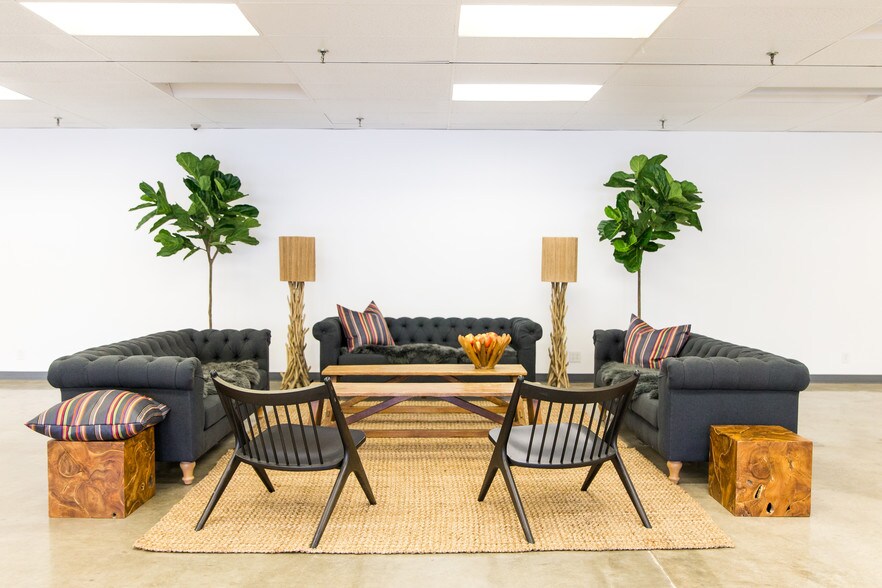 More Photos Of 6700-6800 NE 59th Pl, Portland Warehouse For Lease