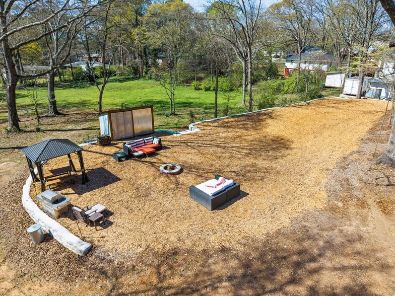 More Photos Of 1860 Penelope Rd NW, Atlanta Hospitality For Sale