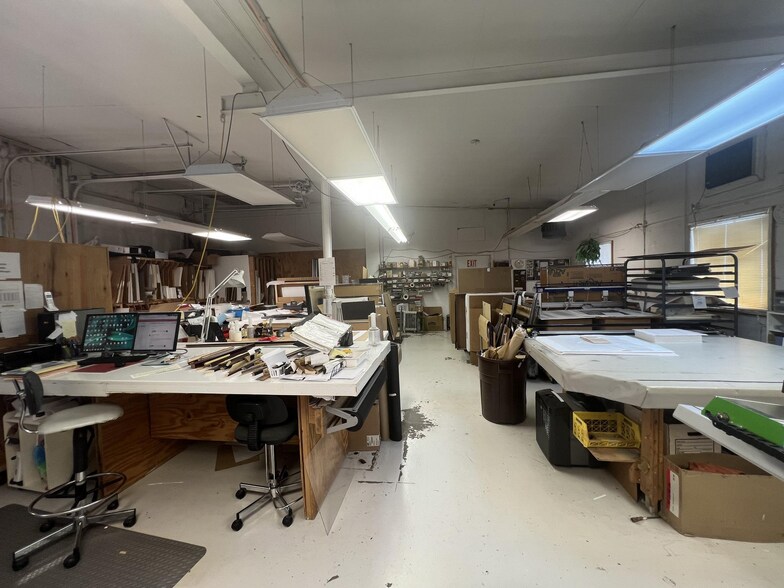 More Photos Of 1134 E Main St, Luray Service For Sale