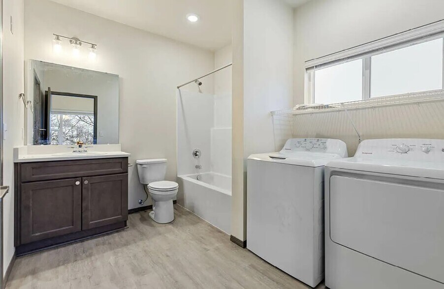 More Photos Of 2001 W Boone Ave, Spokane Apartments For Sale