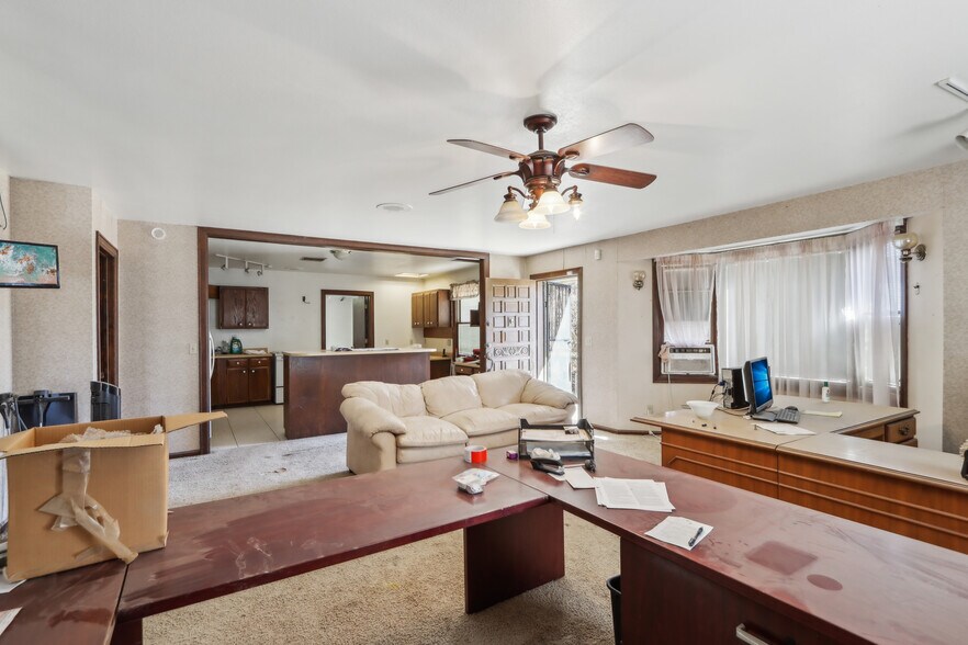 More Photos Of 15901 W Northern Ave, Litchfield Park General Retail For Sale