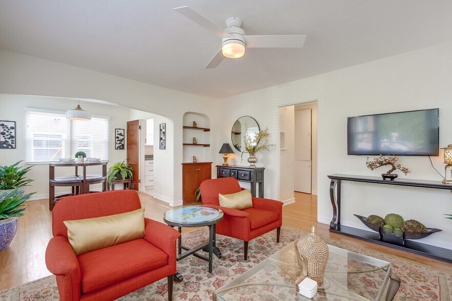 More Photos Of 4095 Front St, San Diego Apartments For Sale