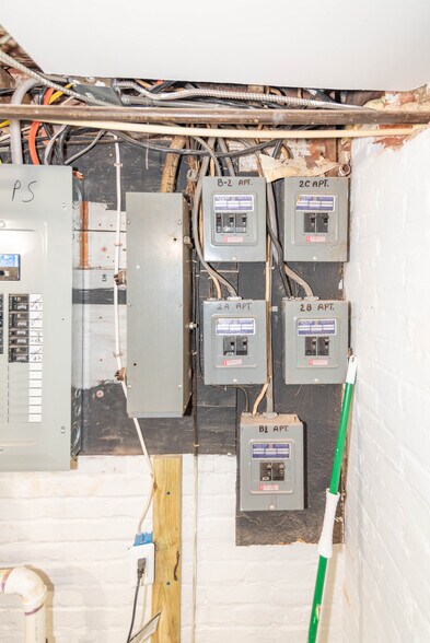 More Photos Of 4008 Primrose Ave, Baltimore Apartments For Sale