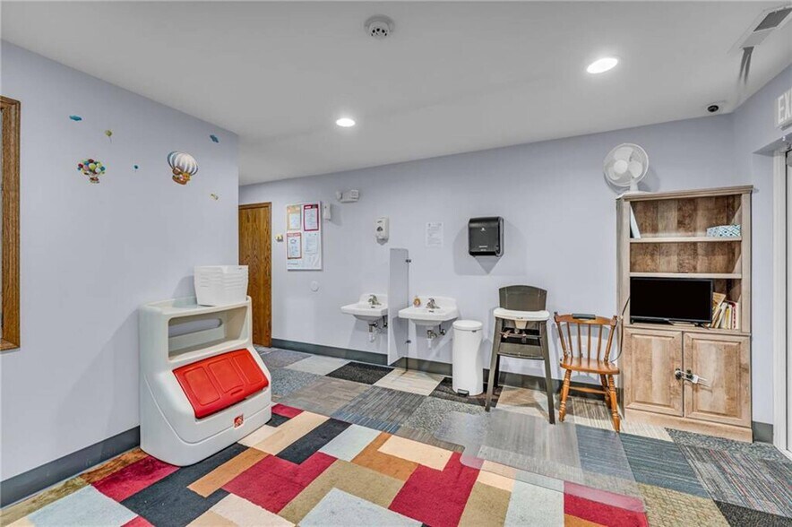 More Photos Of 109 E Railroad St, Silver Lake Daycare Center For Sale