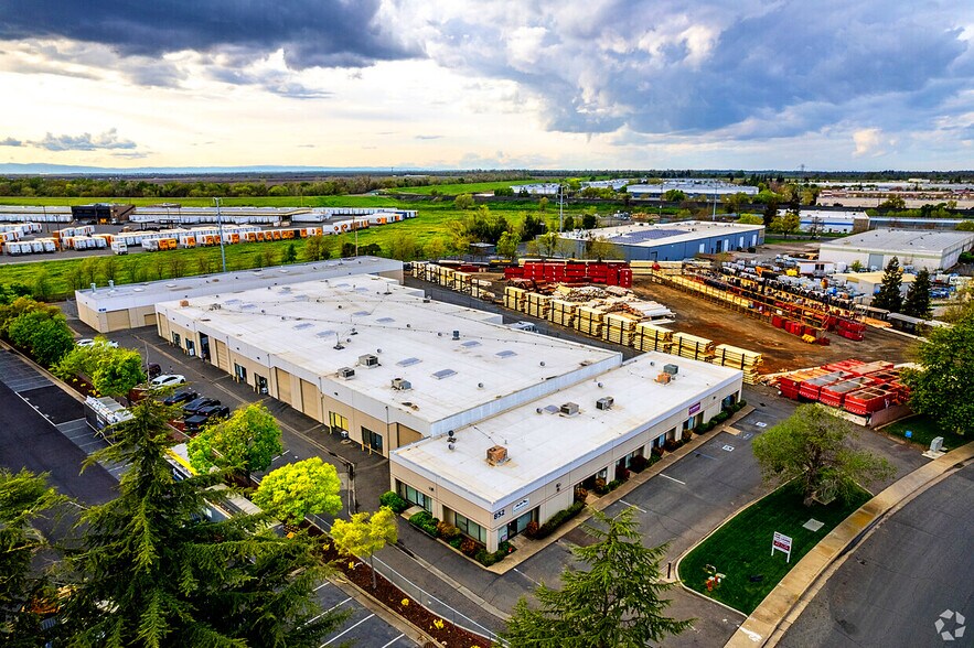 More Photos Of 852 Northport Dr, West Sacramento Warehouse For Lease