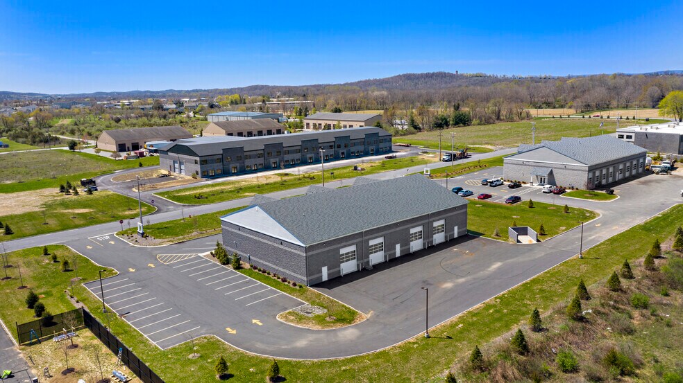 More Photos Of 7 Aaron Way, Sparta Manufacturing For Sale