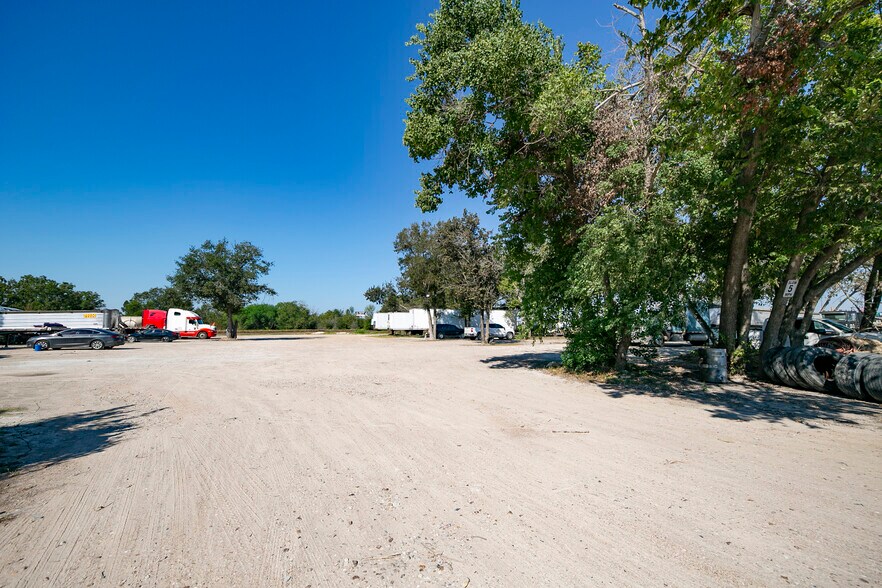 More Photos Of 35049 Katy Fwy, Brookshire Land For Sale