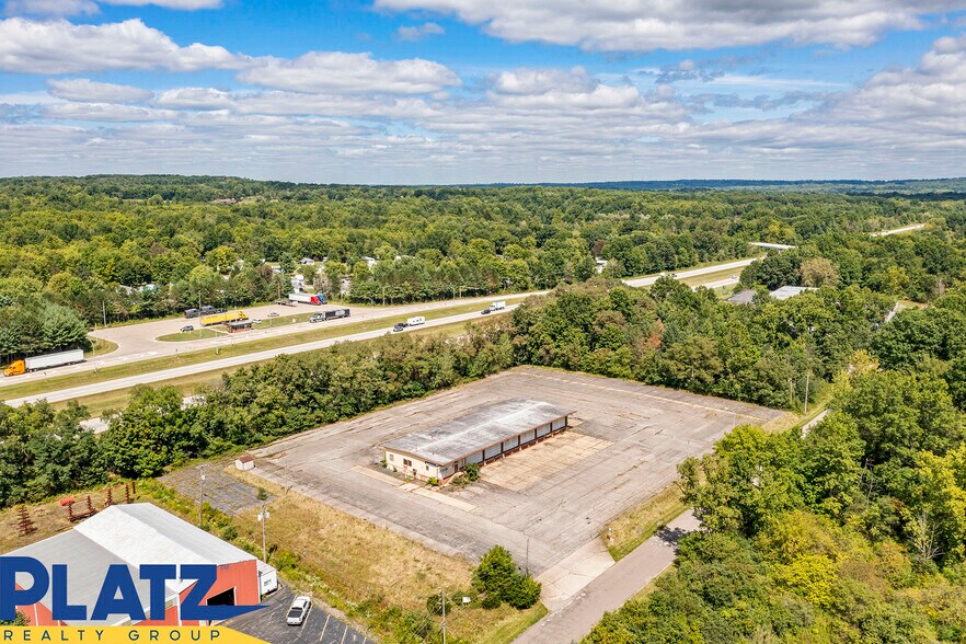 More Photos Of 3020 Gale Ave, Hubbard Truck Terminal For Lease