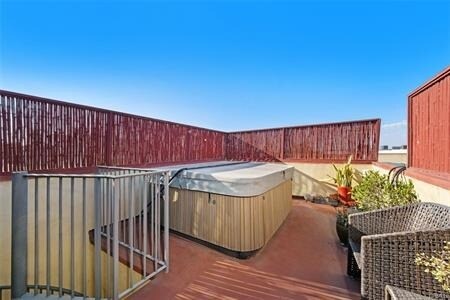 More Photos Of 123 Richmond St, El Segundo Storefront Retail Residential For Lease