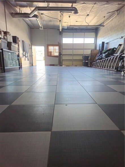 More Photos Of 536 W Mountain View Ave, La Habra Warehouse For Sale