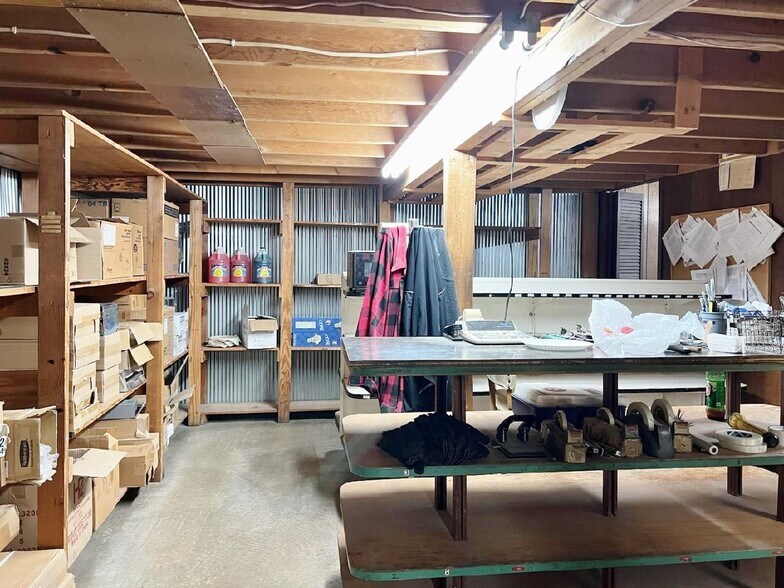 More Photos Of 511 N Marion St, Kirksville Flex For Sale