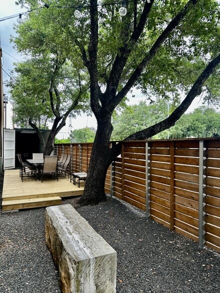 More Photos Of 2214 Braker Ln, Austin Distribution For Lease
