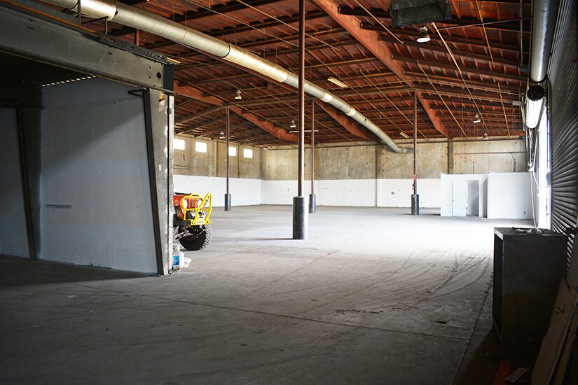 More Photos Of 2645 Yates Ave, Commerce Distribution For Lease