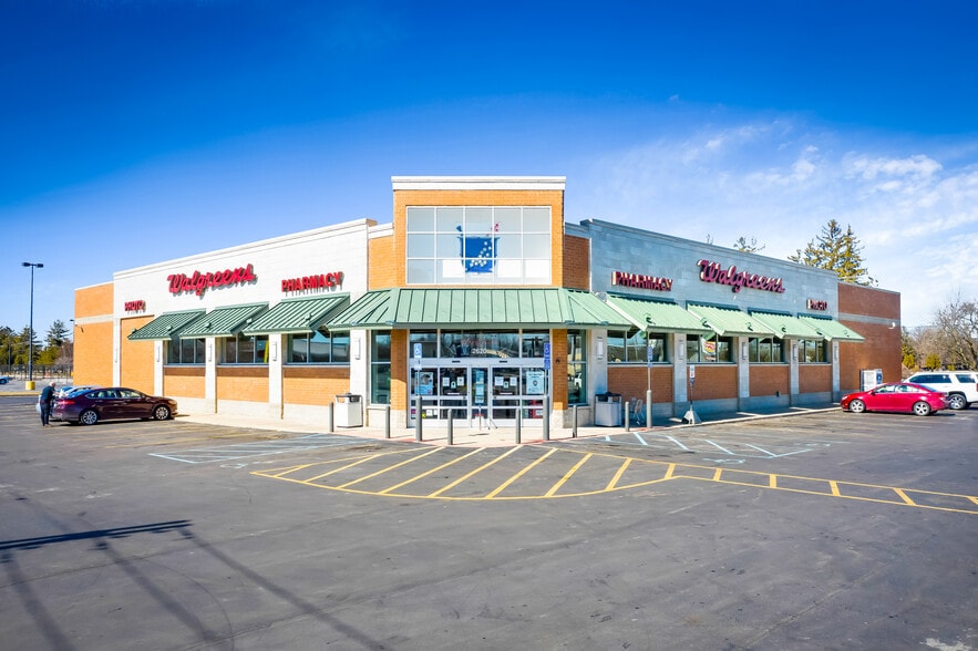 Primary Photo Of 2620 S Western Ave, Marion Drugstore For Lease