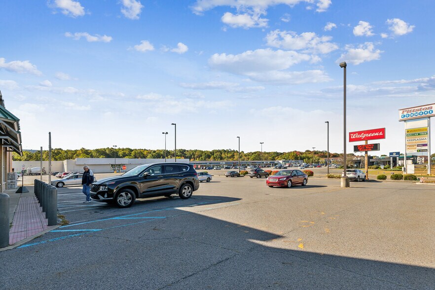 More Photos Of 2100 N Township Blvd, Pittston General Retail For Lease