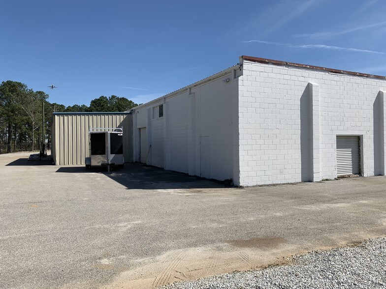 More Photos Of 4415 Best Rd, College Park Warehouse For Lease
