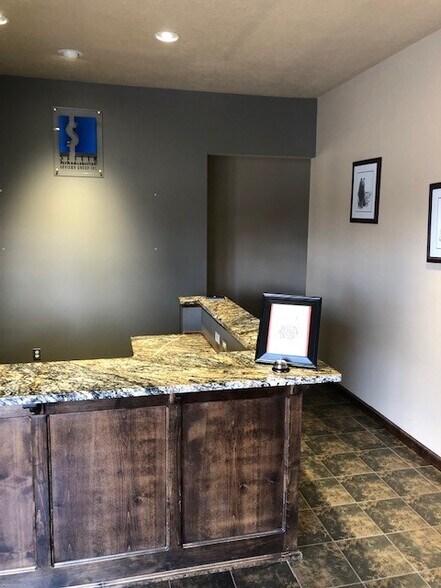 Primary Photo Of 1036 E Iron Eagle Dr, Eagle Office For Lease