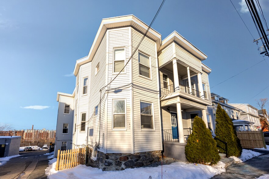 More Photos Of 129 S Elm St, Haverhill Apartments For Sale