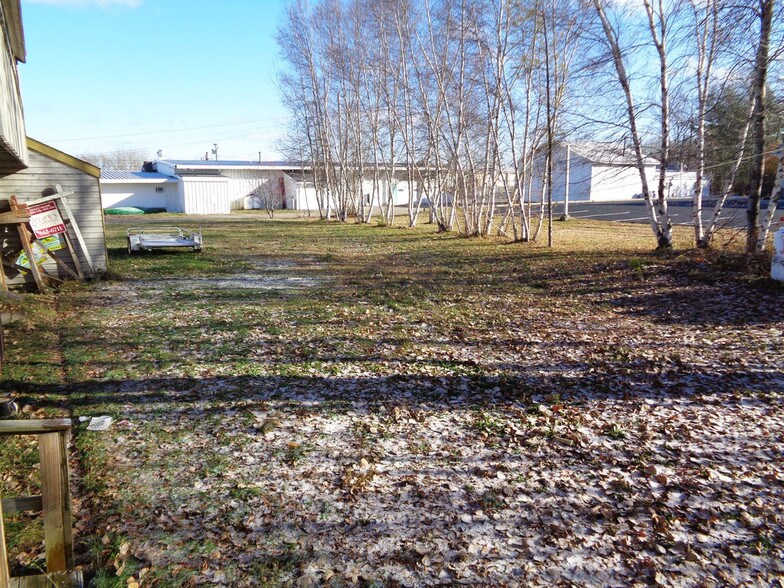 More Photos Of 20-32 Balsam Dr, Millinocket Office Residential For Lease