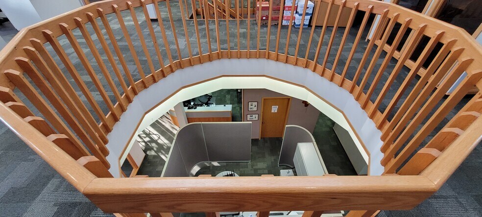 More Photos Of 100 Park Dr S, Great Falls Office For Lease