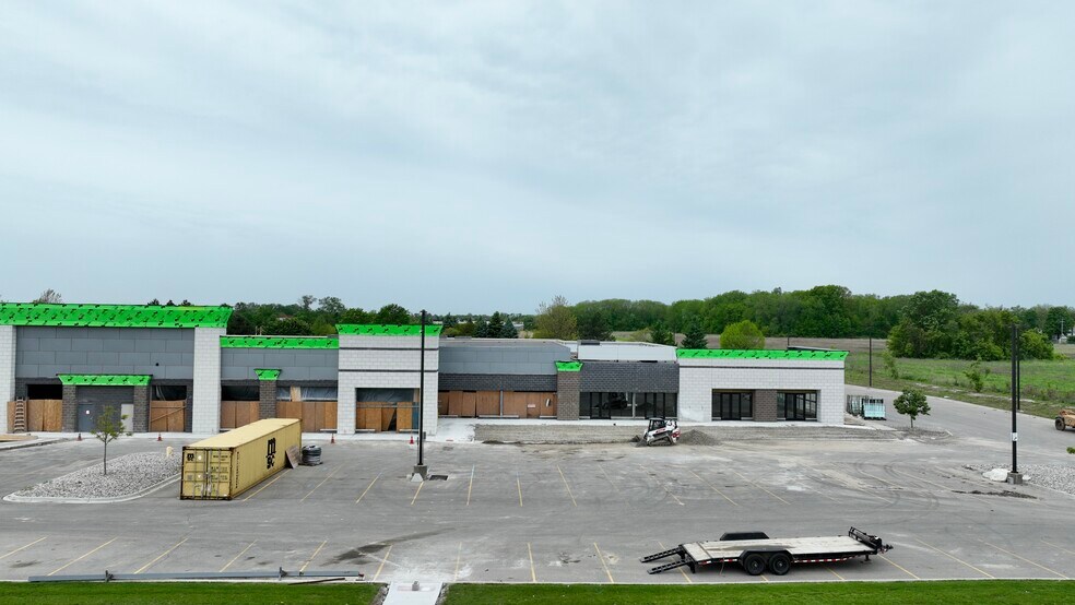 More Photos Of 6131 Greenfield Rd, Dearborn Storefront For Lease