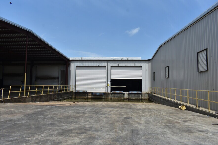 More Photos Of 79 Pioneer Ln, Selma Industrial For Sale