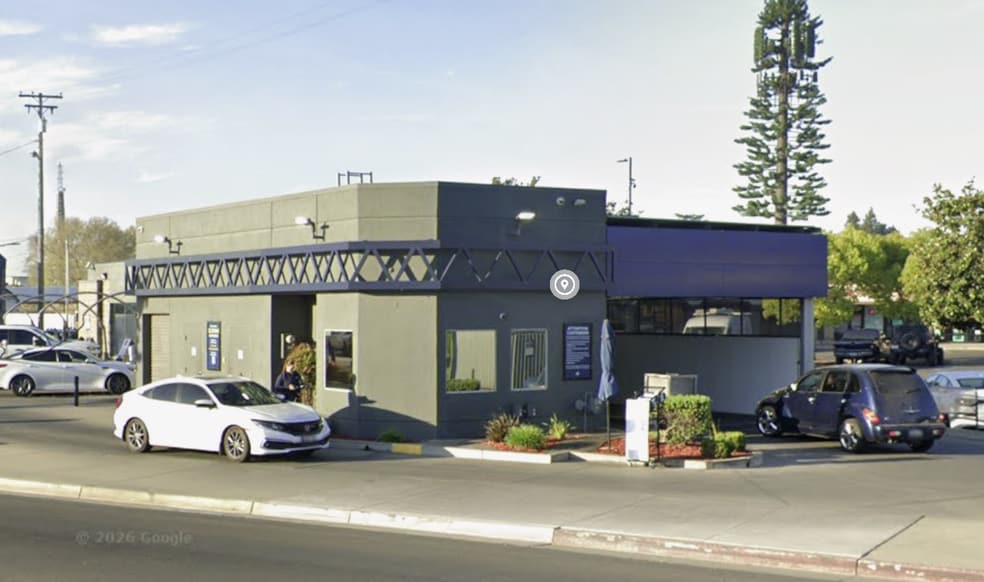 Primary Photo Of 487 N Golden State Blvd, Turlock Carwash For Lease