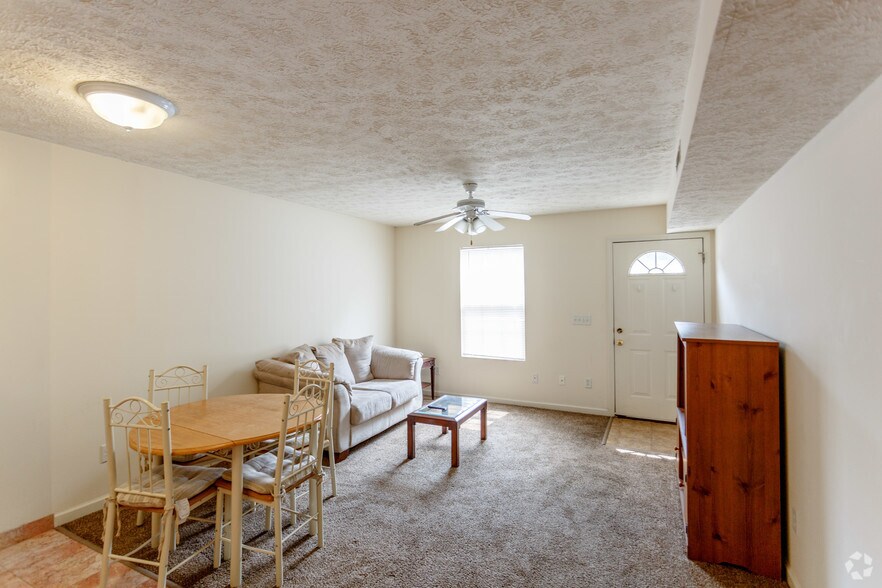 More Photos Of 1238 Sloan St, Murfreesboro Apartments For Sale