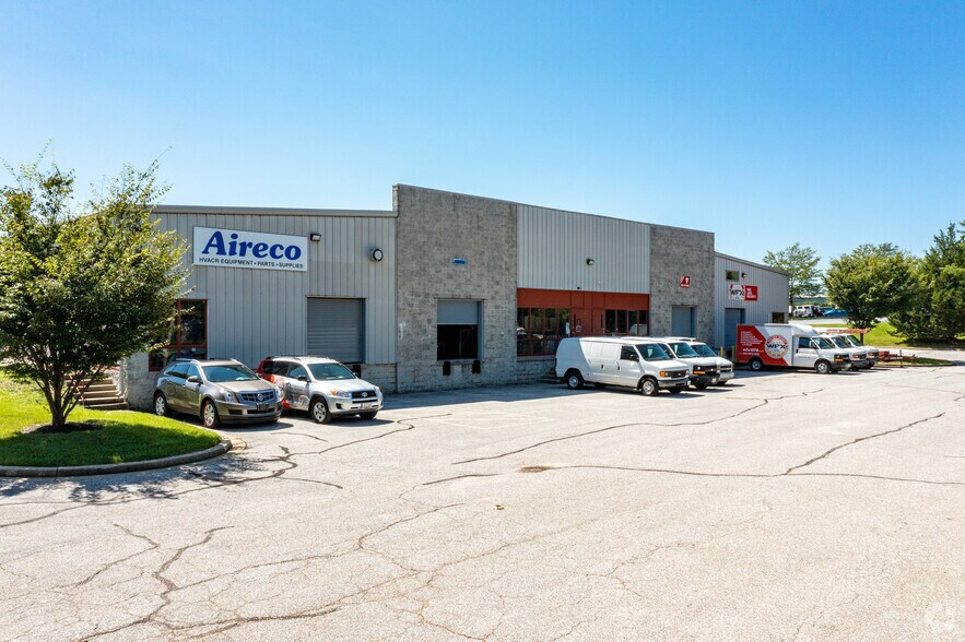 More Photos Of 150 Airport Dr, Westminster Warehouse For Lease