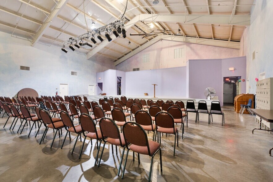 More Photos Of 1455 Willow Creek Rd, Prescott Religious Facility For Sale