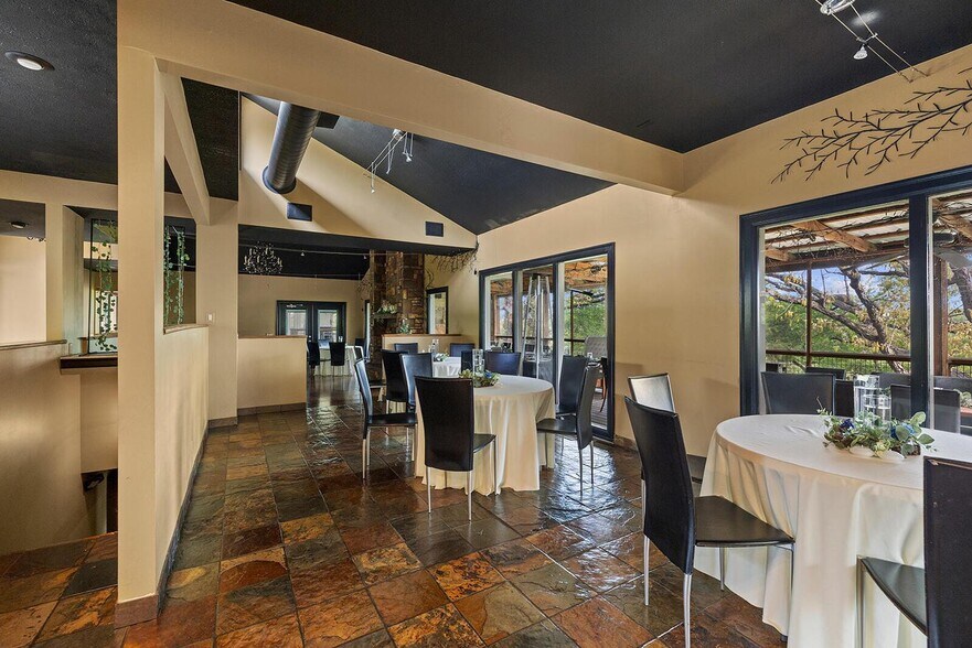 More Photos Of 381 W Guin Rd, Nixa Lodge Meeting Hall For Sale