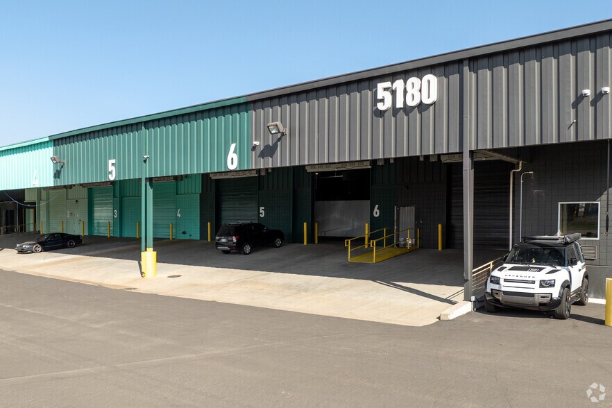 More Photos Of 5180 Fox St, Denver Warehouse For Lease