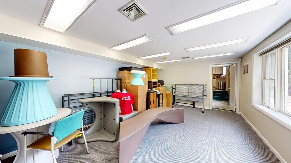 More Photos Of 172 Tuckerton Rd, Medford Office For Sale