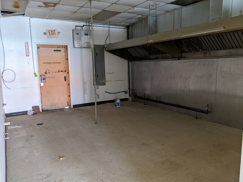 1761 Goucher St, Johnstown, PA 15905 Storefront For Sale