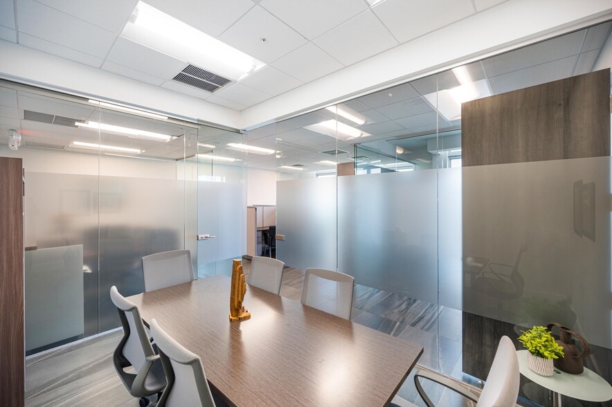 More Photos Of 800 SE 4th Ave, Hallandale Beach Office For Lease