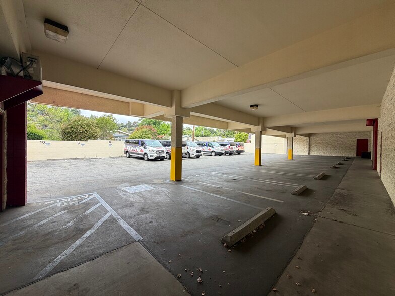 More Photos Of 7003 N Figueroa St, Los Angeles Office For Lease