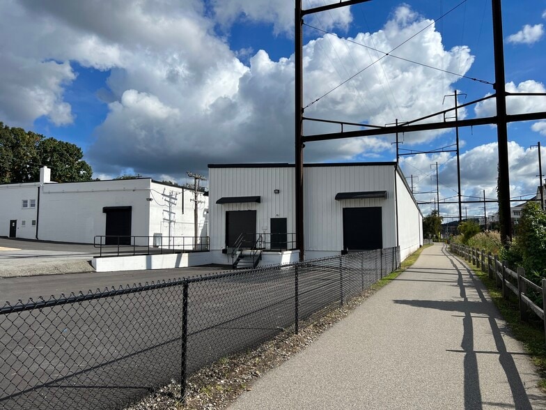 More Photos Of 241 E Elm St, Conshohocken Manufacturing For Lease