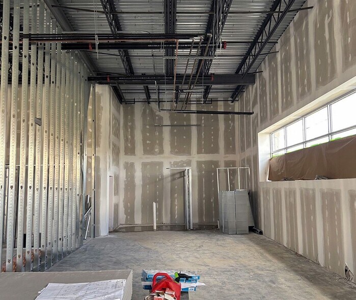 More Photos Of 7739 Annapolis Rd, Lanham Freestanding For Lease