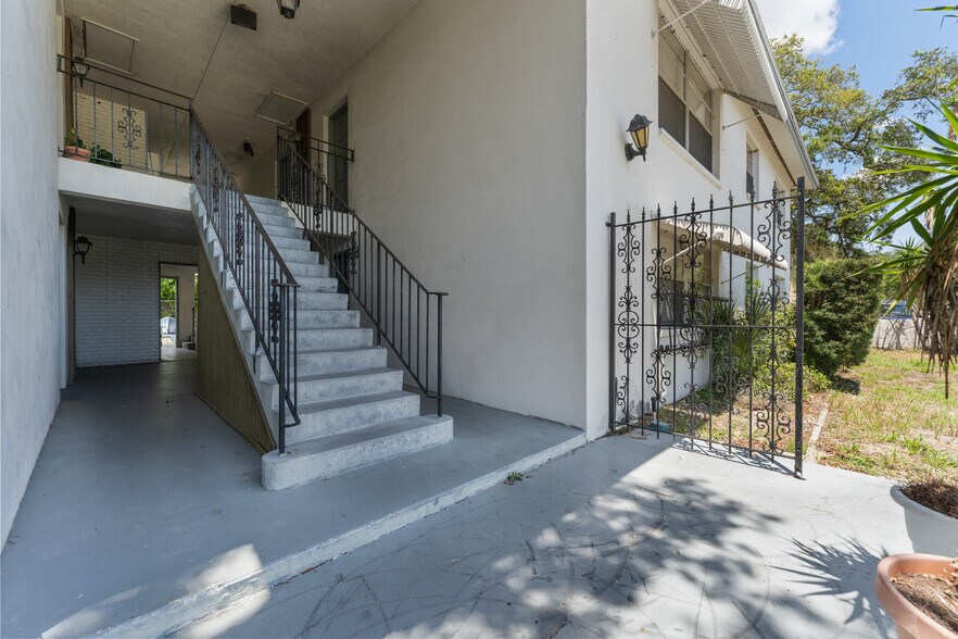 More Photos Of 5845 Fairfield Ave S, Saint Petersburg Apartments For Sale