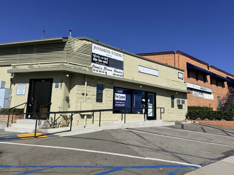 More Photos Of 3051 Foothill Blvd, La Crescenta Apartments For Lease