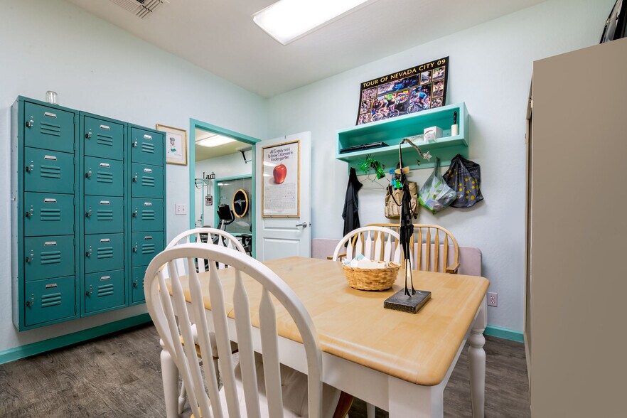 More Photos Of 104 Margaret Ln, Grass Valley Medical For Sale