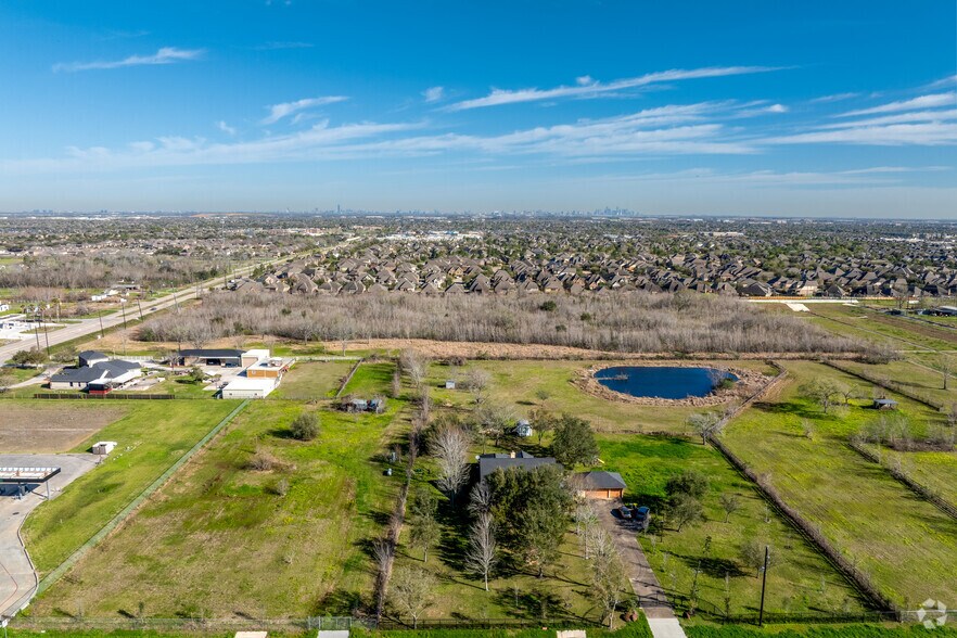 More Photos Of 2985 Kingsley dr, Pearland Land For Sale