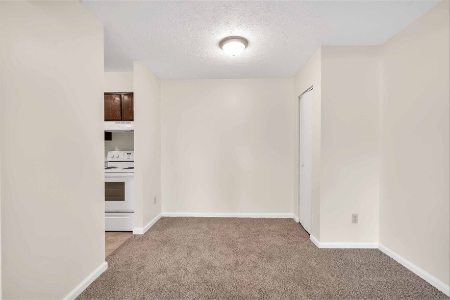 More Photos Of 2612 Pioneer Trl, Sandusky Apartments For Sale