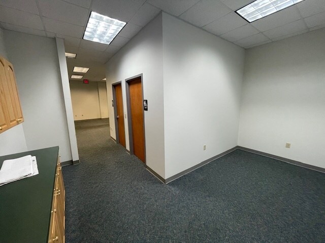 More Photos Of 5621 Departure Dr, Raleigh Light Distribution For Sale