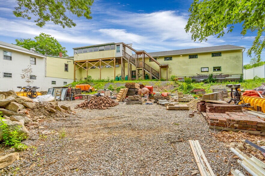 More Photos Of 1190 Liberty Square Rd, Boxborough Warehouse For Sale