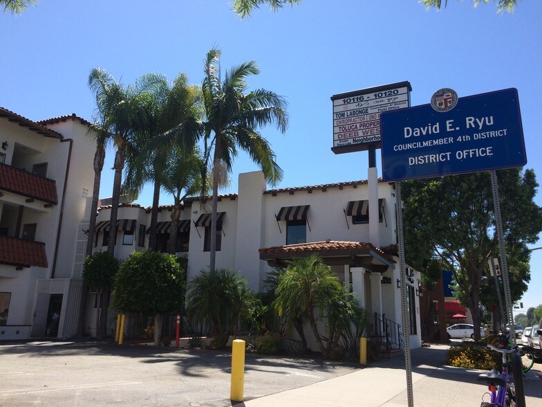 More Photos Of 10116-10120 Riverside Dr, Toluca Lake Office For Sale