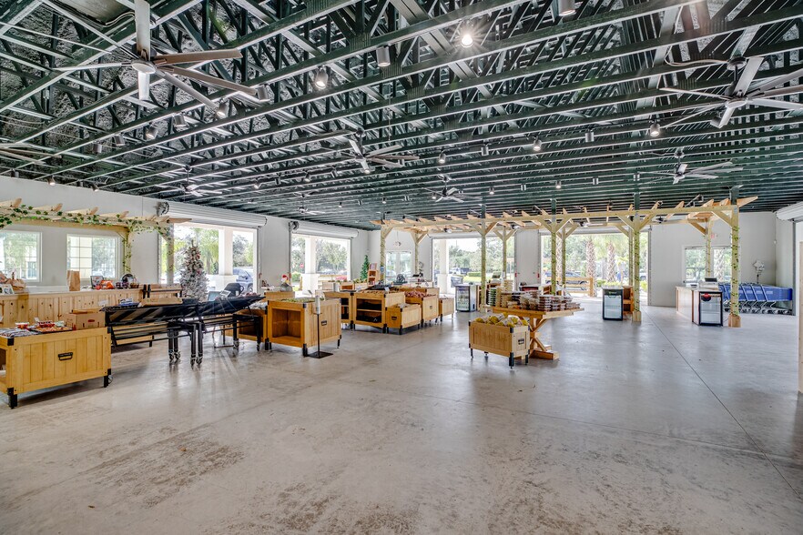 More Photos Of 3700 9th St SW, Vero Beach Restaurant For Sale