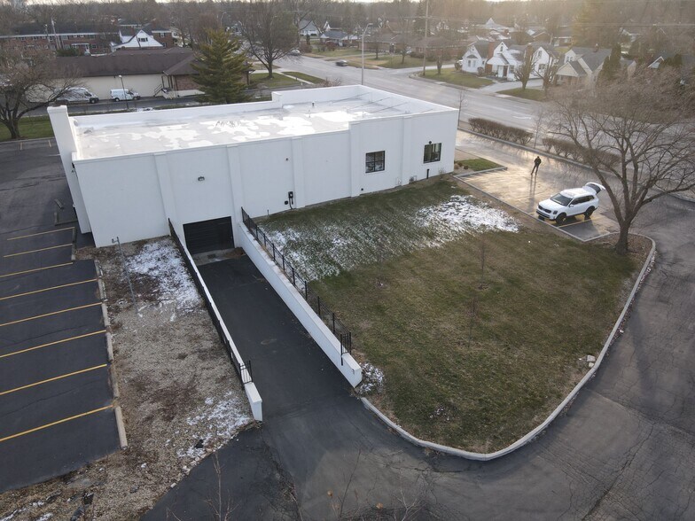 More Photos Of 1922 S Smithville Rd, Dayton Freestanding For Sale